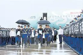 两位邯郸籍烈士昨日回家图片