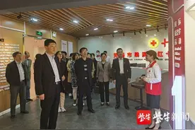 无锡梁溪：“我为群众办实事”——守护生命，委员在行动图片