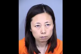 惊悚！美国一女子用切肉刀杀死自己两个孩子，还对警察说“不记得了”图片