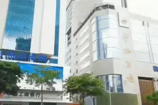 突发！72层摩天大楼出现晃动，人员紧急撤离图片