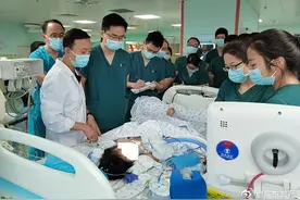 误喝了一口空调清洁剂 9岁女孩食管被腐蚀至萎缩图片