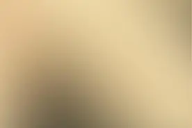 暖心湃丨男孩地铁上守护睡着的母亲视频封面