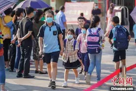 广西中小学幼儿园将100%实现校园封闭化管理图片