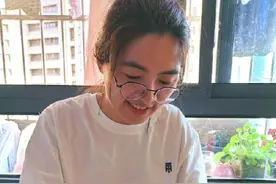 520，网友拿考古盲盒向女朋友求婚成功图片