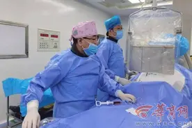 宝鸡23岁男子4年来不喝水光喝碳酸饮料 结果悲催了图片