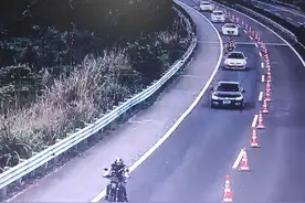 险！摩托车飙上蓉遵高速，高速公安迅速布控拦截图片