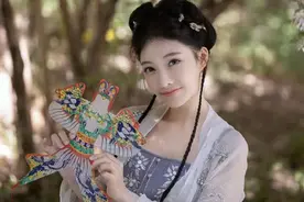 古装美人！冯提莫汉服写真曝光 气质温柔又娇俏图片