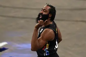 哈登造富尼耶三分犯规上罚球线 篮网主场球迷喊“MVP”图片