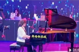 推介家乡！河北任丘女副市长郑琳露了一手钢琴弹唱图片