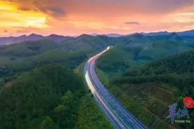 汕湛高速：串联粤东粤西，带动全面融湾 | 沿着高速看中国（广东）图片
