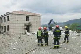 黑龙江东宁一楼体发生爆炸致2死5伤图片