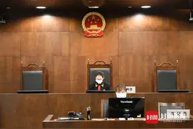 一个牛肉酱玻璃瓶引发的“血案”：高空抛物把路人砸成脑震荡 肇事者获刑图片