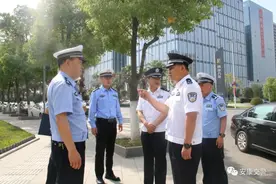 王鹏支队长到高新汉滨督导调研交通秩序管理便民利民措施落实情况图片