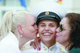毕业了图片