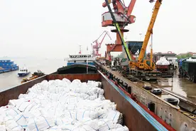 2.5亿元走私白糖案告破抓获犯罪嫌疑人25名 走私白糖有哪些危害？图片