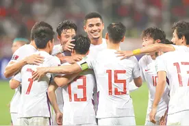 进攻五重奏，攻入七个球 世界杯预选赛：国足7:0胜关岛队图片