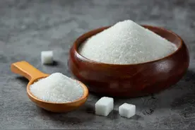 各种各样的糖，我们要控制的是哪种？图片