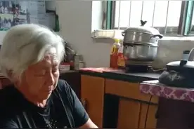 一辈子操劳的母亲图片