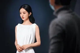 赵丽颖爆「产后忧郁狂掉发」！婚变暂停拍戏 知情人曝压力大内幕图片