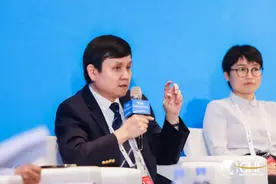 张文宏：希望明年上半年有条件打开国门，这取决于疫苗接种率图片