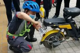 深圳骑电动自行车上路，8月起要登记图片