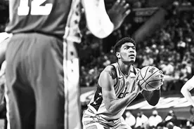 八村塁告别NBA赛季 6月将两战中国男篮图片