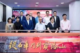 从石库门到宝塔山——上海延安两地美术作品展在上海开幕图片
