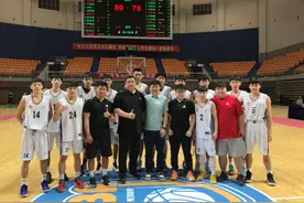 青岛国信海天男篮青年队勇夺全国联赛冠军 创造新历史图片