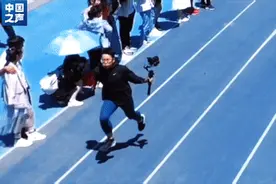 摄像师跑得比运动员还快！拍出来是啥样的？图片