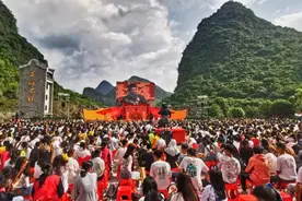 《喜上加喜广西贺州黄姚古镇》今晚7：30在央视三套播出！解锁相亲新模式！图片