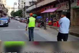 轮番上阵！广州3种语言敲锣喊话测核酸图片