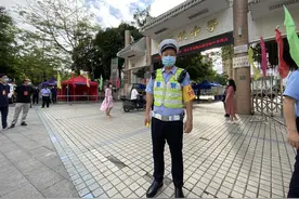 「直击汕头高考」最感人背影！七旬老奶奶步行1小时为外孙女“陪考”图片
