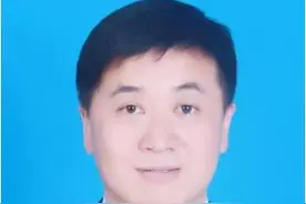 王小龙：突出“四抓”推动全面从严治党取得新成效图片