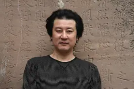 名家写高考作文丨散文家蒋蓝：可为与有为——水的出路与人的出路图片
