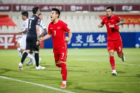 国足烽火台：武磊“破冰”国足2：0轻取菲律宾出线在望图片