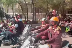 “一片混乱”！哈里斯访问墨西哥遭大批摩托车队尾随拍摄图片