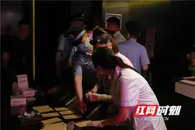 鹤城公安分局开展娱乐服务场所大清查大整治行动图片