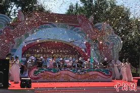 1000余人健步运河沿岸 2021年“行走大运河”全民健身健步走活动启动图片