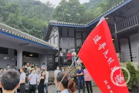 追寻先烈足迹丨小萝卜头的铅笔，最后一次党费，江姐遗书，令人动容图片