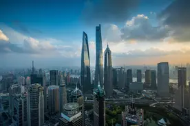 城市24小时 | 深圳、浦东，正面“争锋”图片