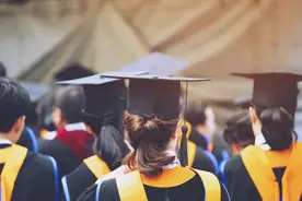 加拿大留学的中国学生为何那么多选择回国？图片