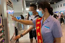 端午小长假，郑州北站已开通电子客票业务，旅客刷脸、刷证即可进站图片