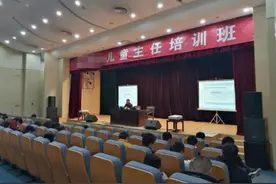 光明时评：儿童主任：把社区与家庭联系在一起图片