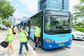 “疫”线有我，东莞公交人为大规模核酸检测护航图片