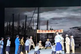 如何让革命先烈立在台上？大型现代豫剧《向警予》主演吴素真有窍门图片