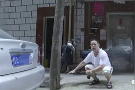 门前电线杆看起来一推就倒，南宁这两条街的居民心慌慌图片