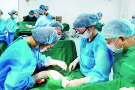 上海健康医学院临床医学专业首届本科生毕业：立德树人奋进担当，培养人民满意的健康“守门人”图片