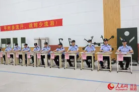 让子弹飞！石家庄市公安局举办“砺剑杯”手枪射击大赛图片