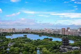 城市24小时 | 济南官宣，距离“千万”一步之遥图片