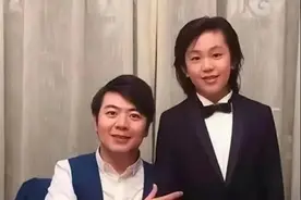 “钢琴王子”朗朗率弟子到济宁进行公益演出图片